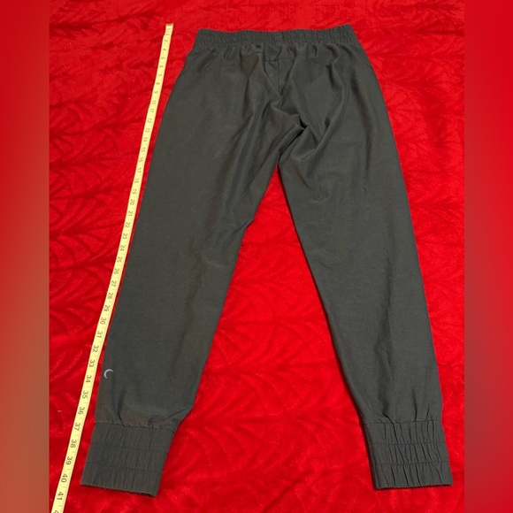 Medium Zyia perfection joggers navy blue with POCKETS Super Comfy & Lightweight - Picture 15 of 15